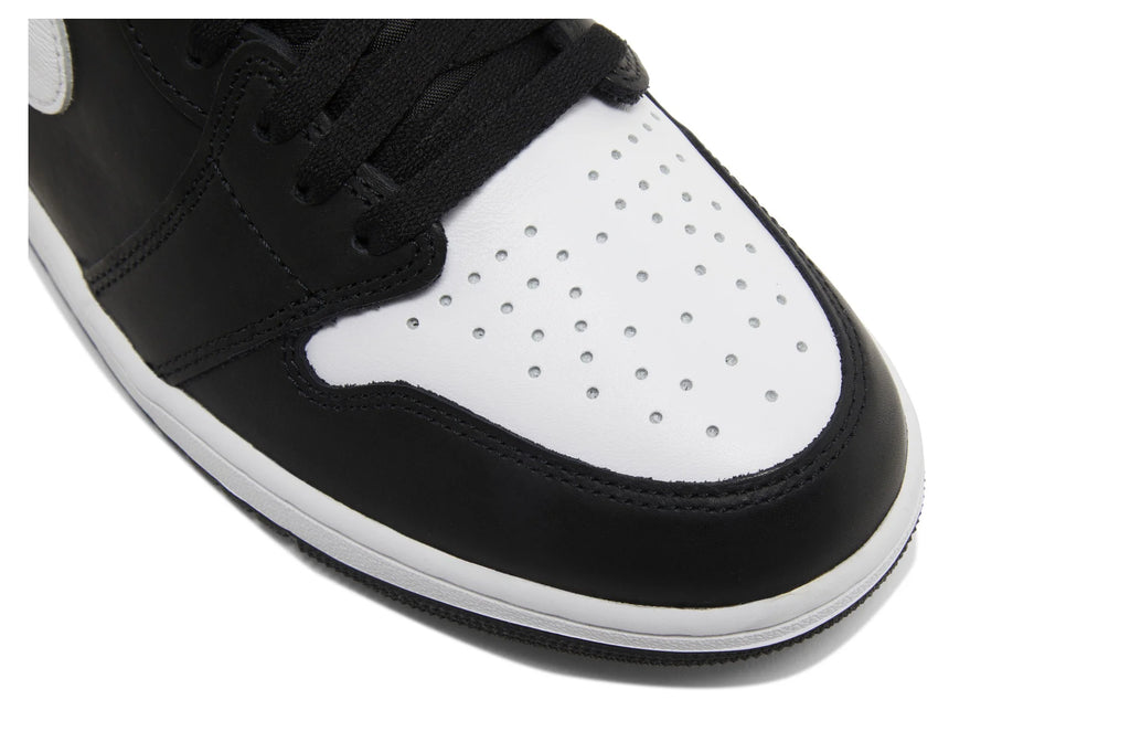 Air Jordan 1 Retro High OG “Black/White” (Men’s)