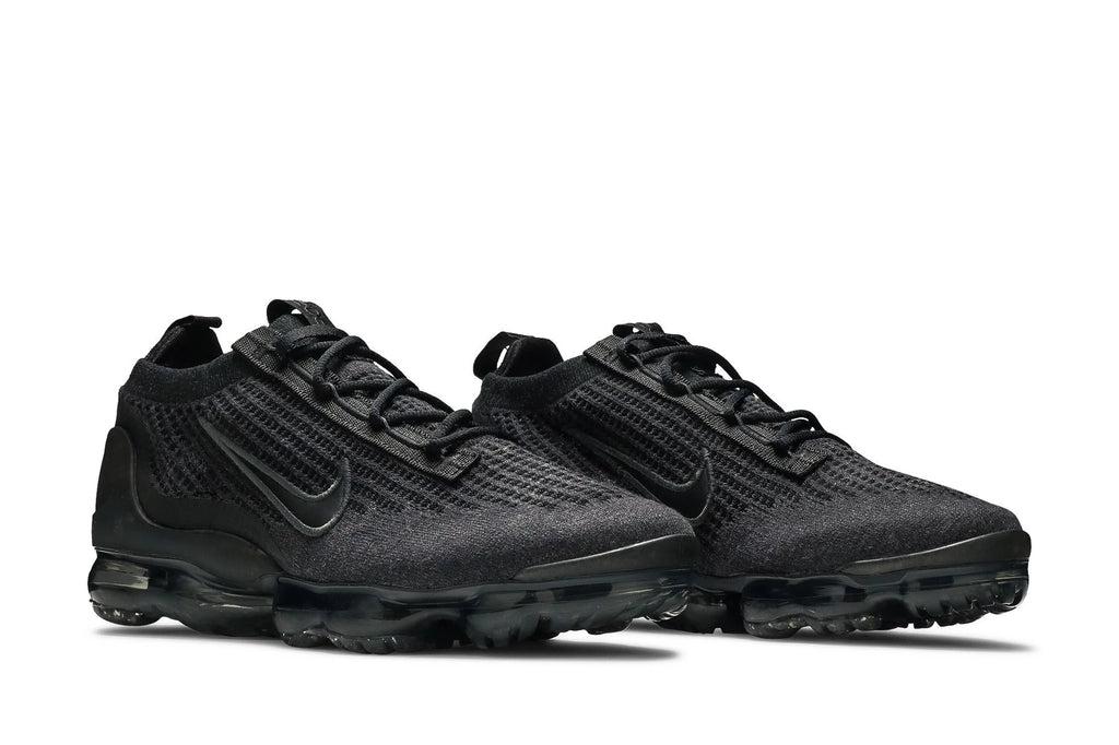 Nike VaporMax Flyknit 2021 “Triple Black”